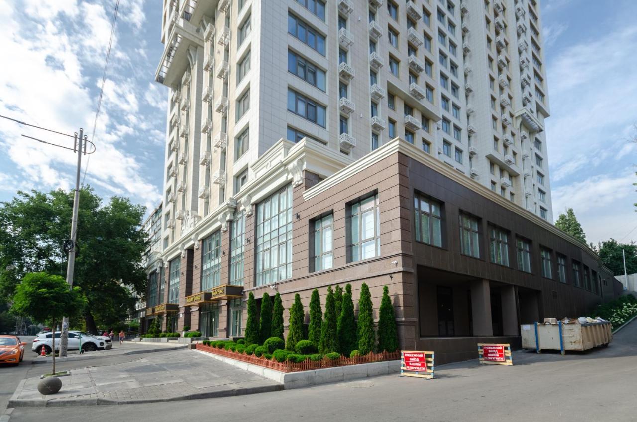 Petrovdom Ж38 In Luxury Apartments At 68 Zhylyanska Street,38 Perlyna Kiev Esterno foto