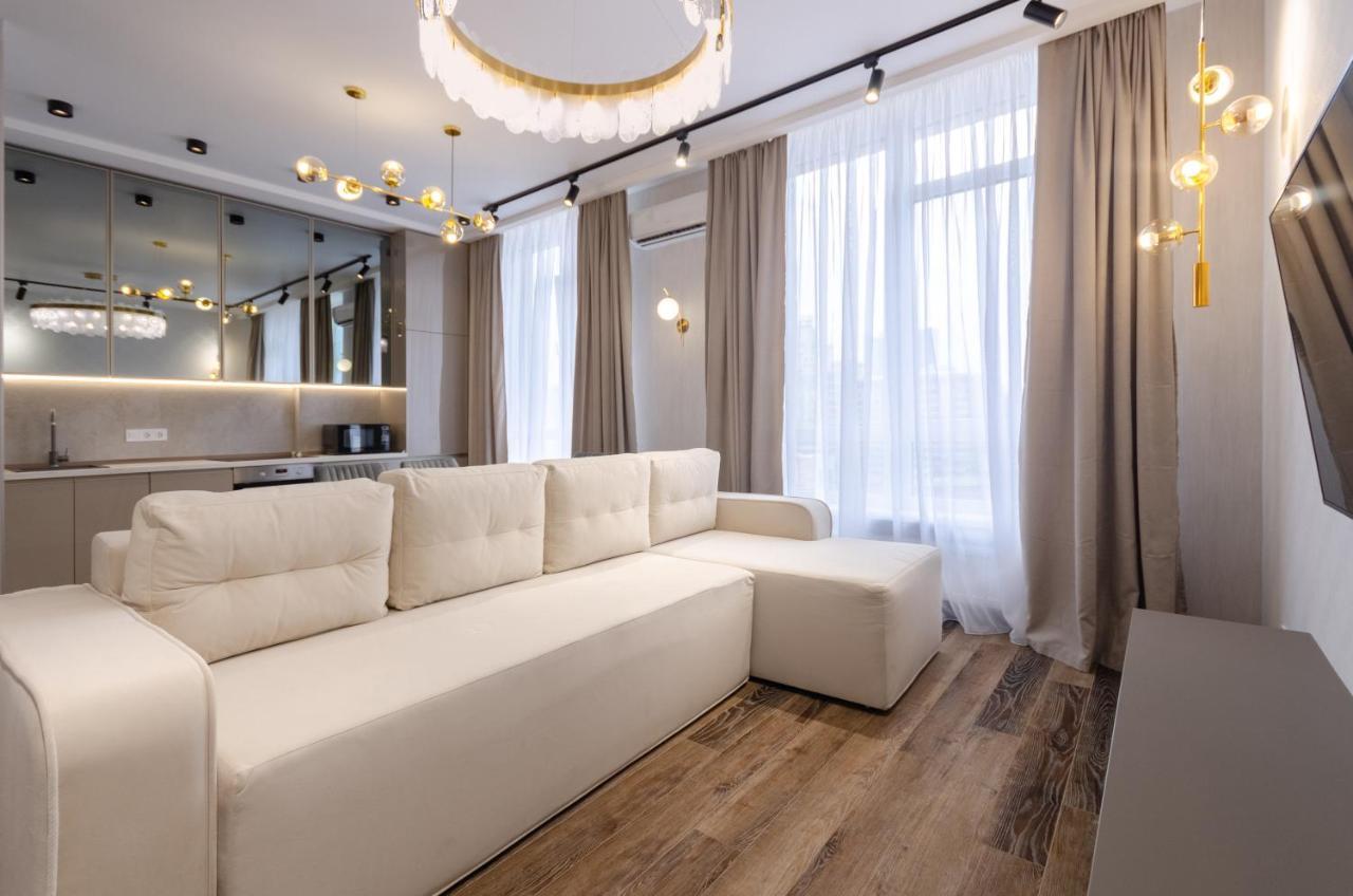Petrovdom Ж38 In Luxury Apartments At 68 Zhylyanska Street,38 Perlyna Kiev Esterno foto