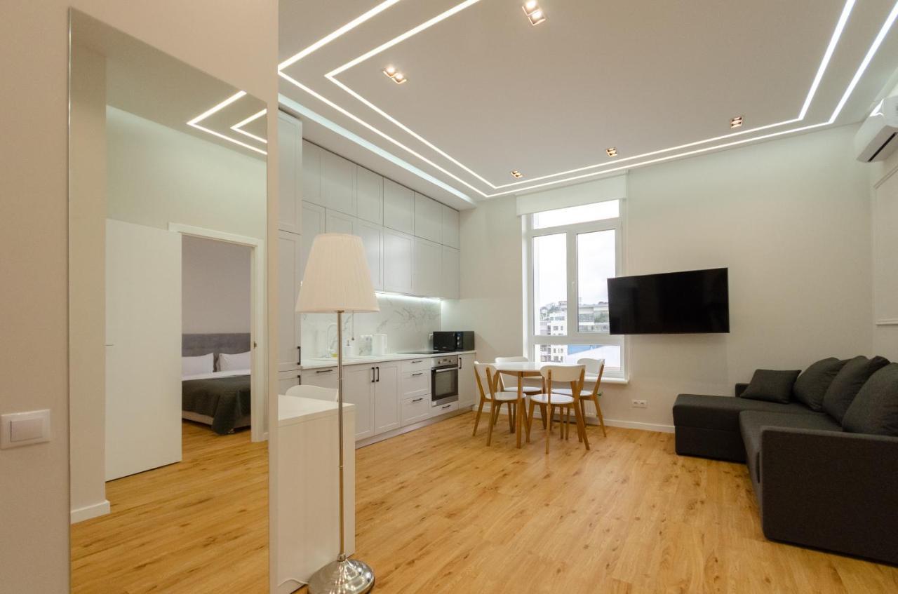 Petrovdom Ж38 In Luxury Apartments At 68 Zhylyanska Street,38 Perlyna Kiev Esterno foto