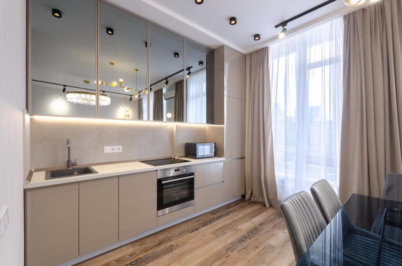 Petrovdom Ж38 In Luxury Apartments At 68 Zhylyanska Street,38 Perlyna Kiev Esterno foto