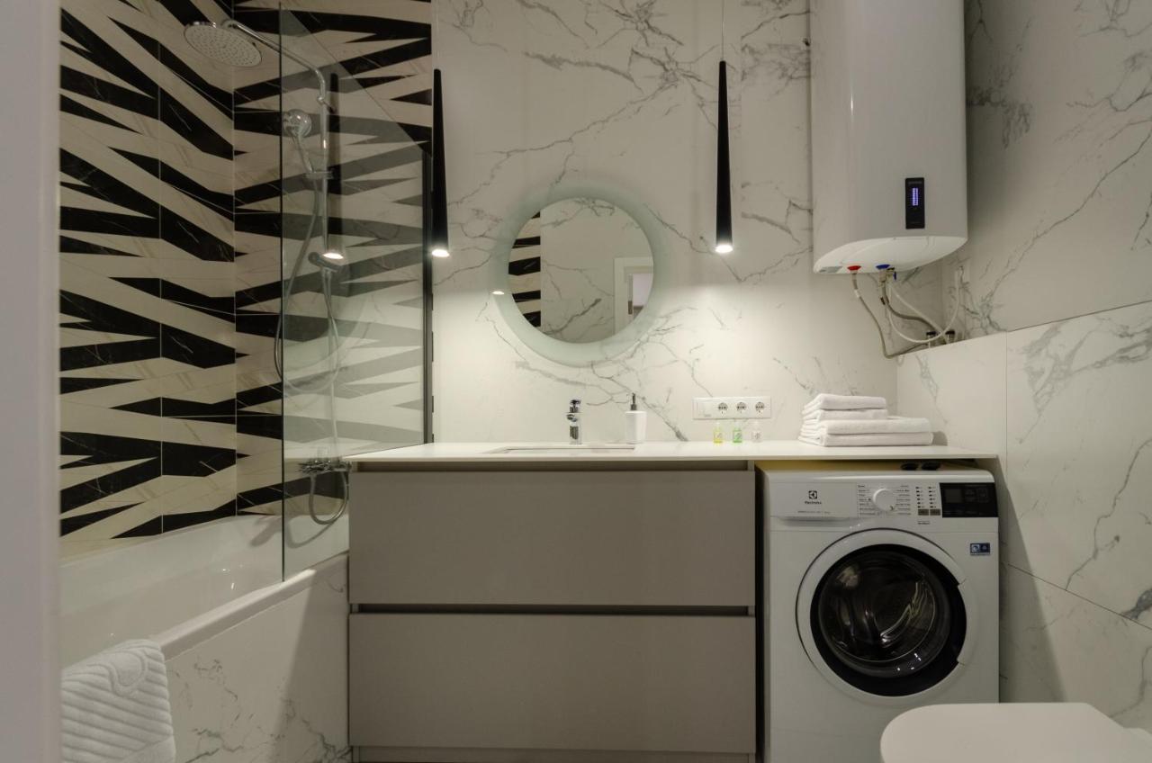 Petrovdom Ж38 In Luxury Apartments At 68 Zhylyanska Street,38 Perlyna Kiev Esterno foto