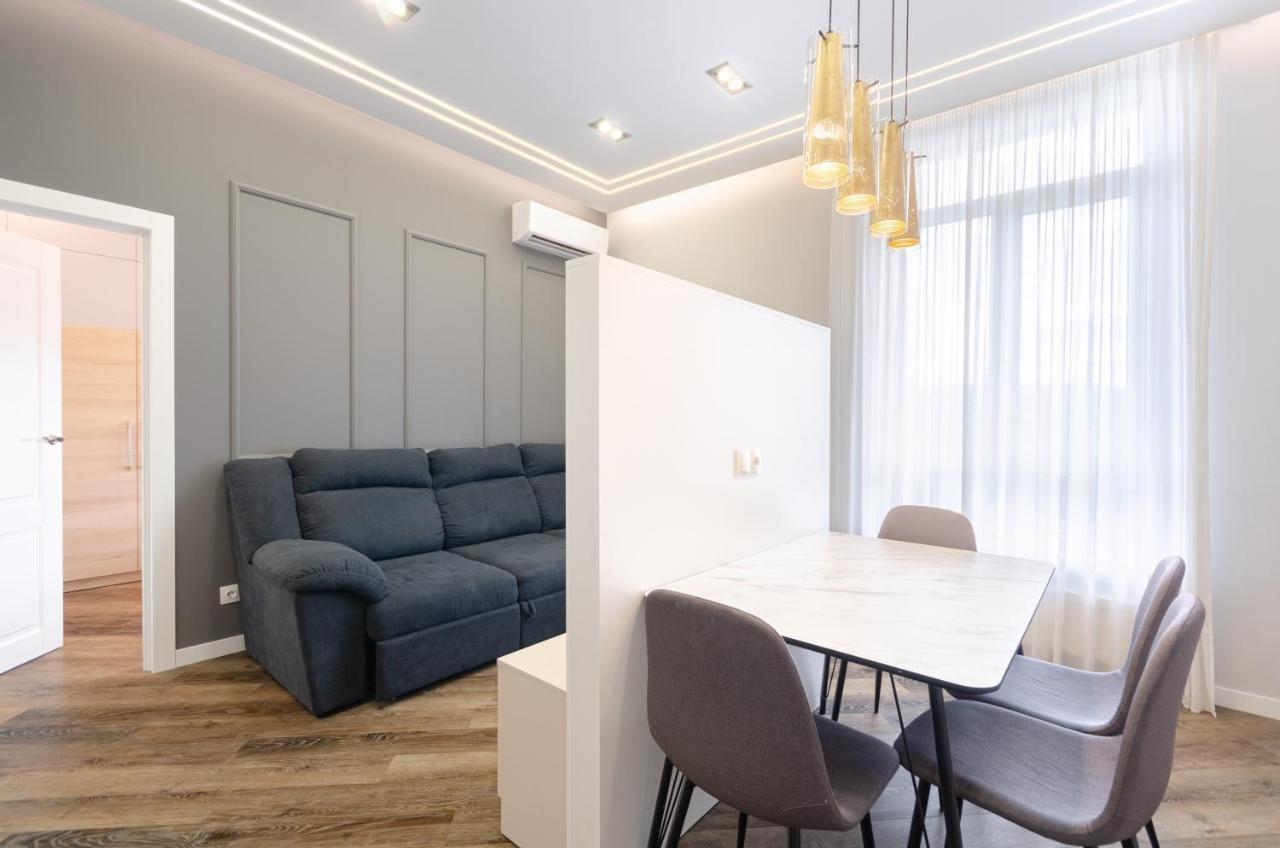 Petrovdom Ж38 In Luxury Apartments At 68 Zhylyanska Street,38 Perlyna Kiev Esterno foto